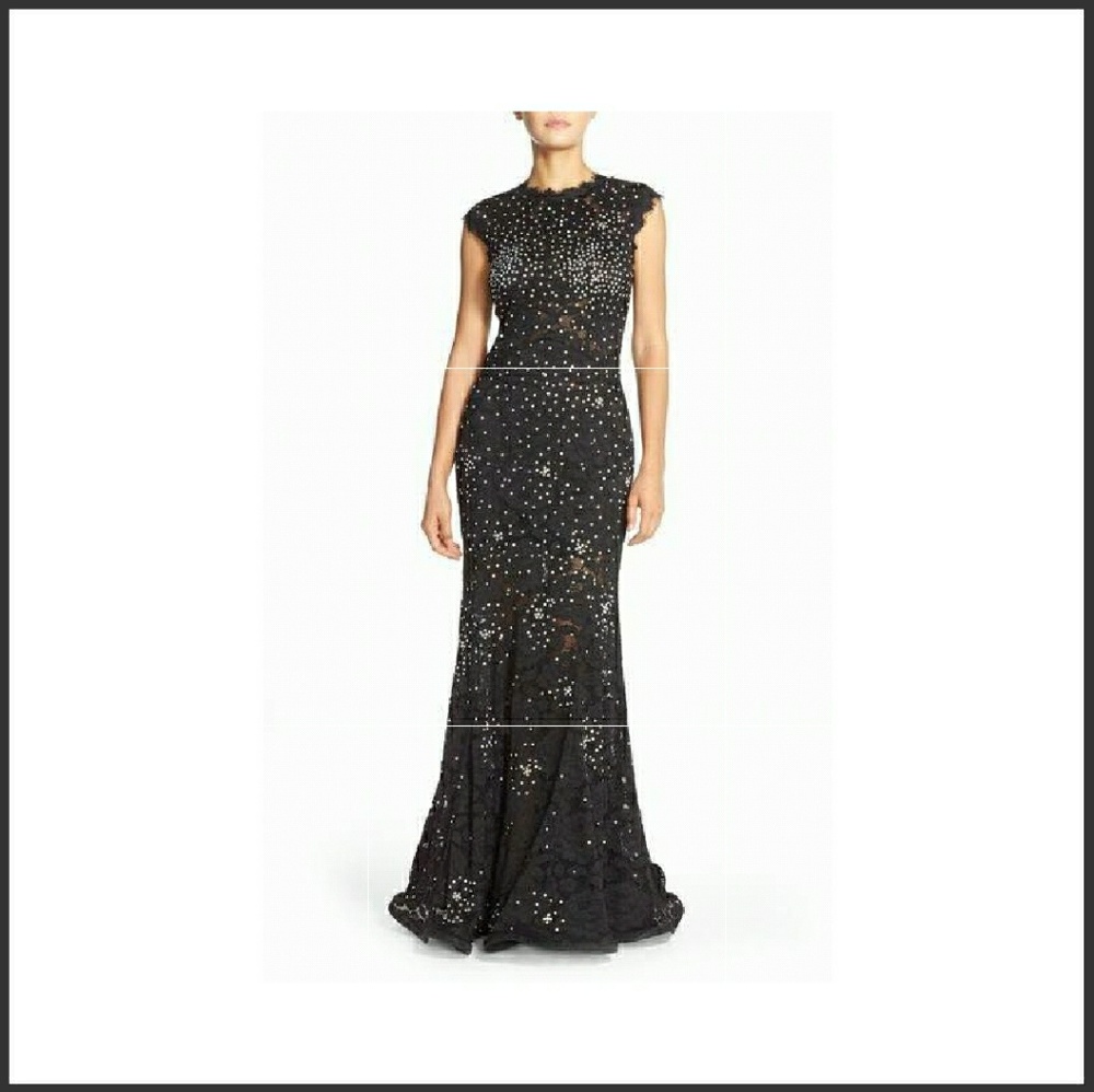 Betsy&Adam lace mermaid gown